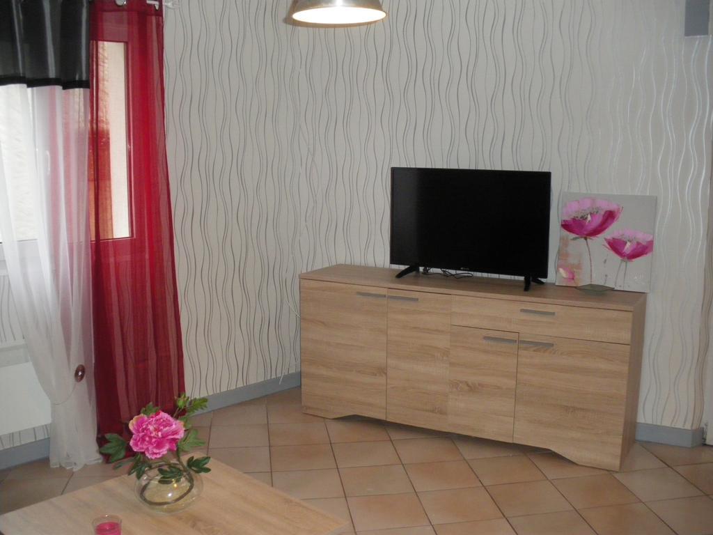 Au Pied De La Roche Appartement Buitenkant foto