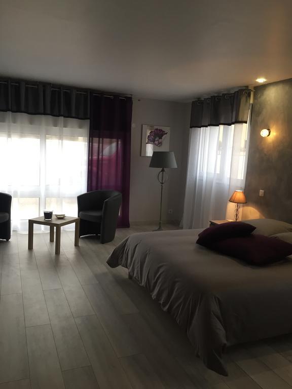 Au Pied De La Roche Appartement Buitenkant foto