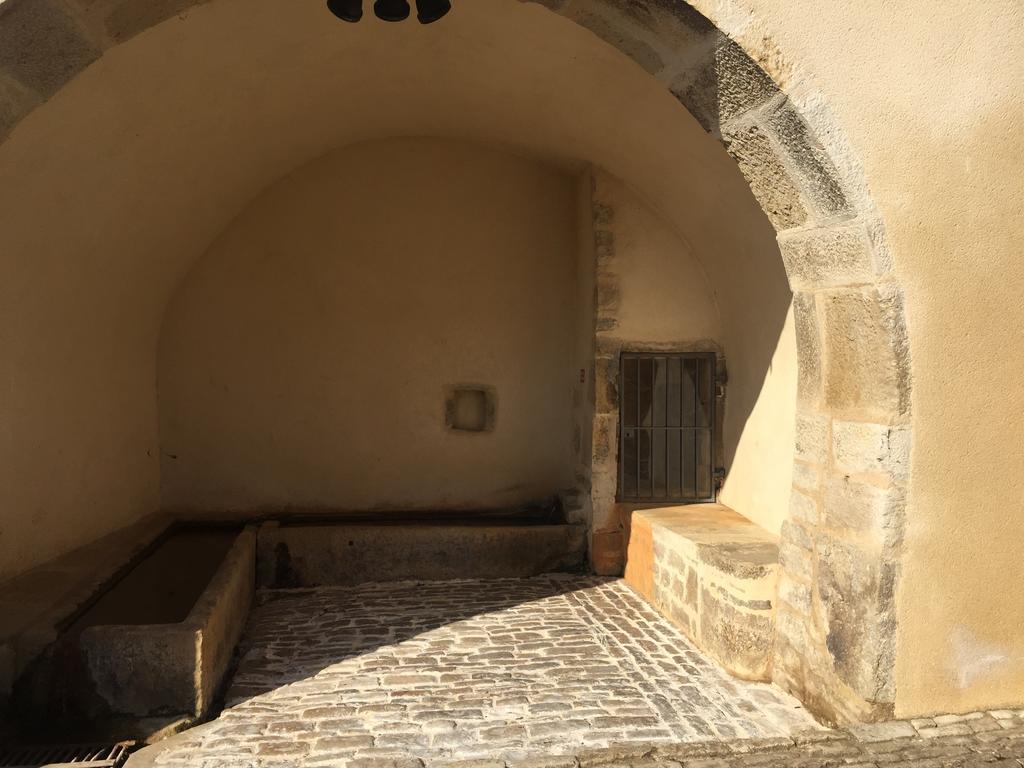 Au Pied De La Roche Appartement Buitenkant foto