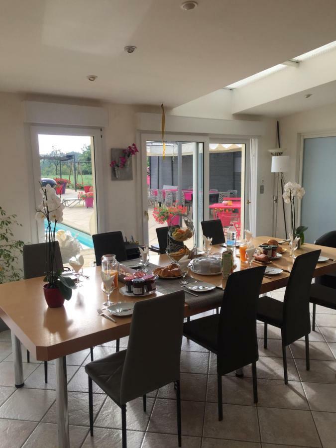 Au Pied De La Roche Appartement Buitenkant foto